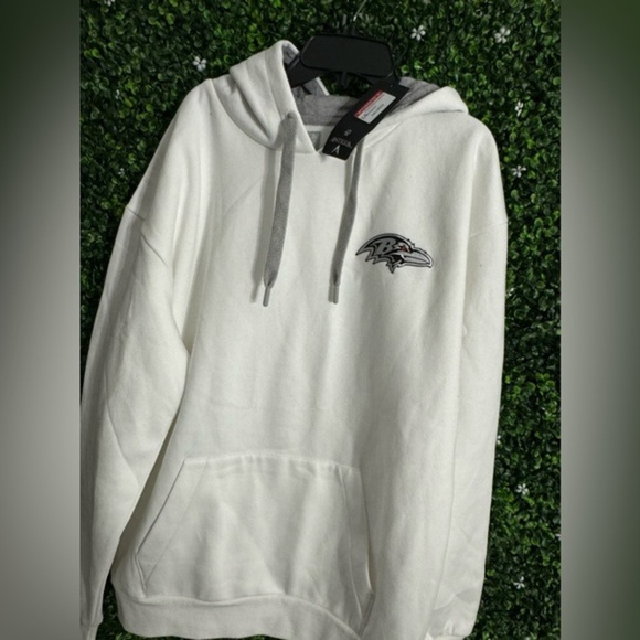 Men's Baltimore Ravens Antigua Oatmeal/White Axe Bunker Tri-Blend Pullover Hoodi